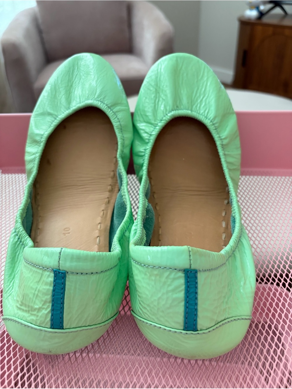 Mint Patent Tieks Ballet Flats Women’s size 10